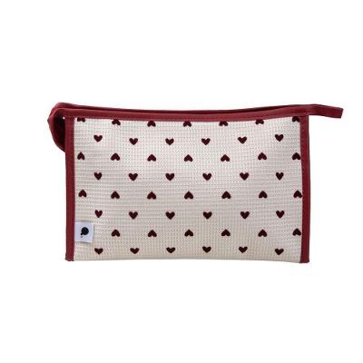 Necessaire Básica Coração Poliéster Estampa Off White Detalhes Vermelho Imaginarium