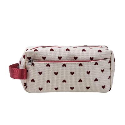 Necessaire Bolso Frontal Coração em Poliéster Organizadora Imaginarium