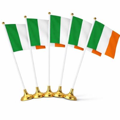 Kit 5 Mini Bandeiras de Mesa Irlanda com Haste e Base 30cm Verde Neotrentina