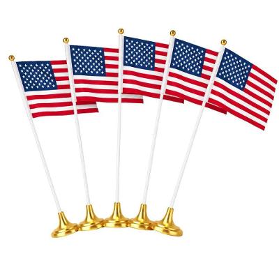 Kit 5 Mini Bandeiras de Mesa Estados Unidos com Haste e Base 30cm Neotrentina