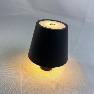 Mini Luminária LED USB Toque 3 Modos de Iluminação Preta Top Rio Comercial