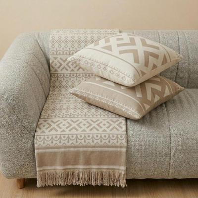 Kit Manta e Almofadas Decorativas Sofá Imperial Bege Nexta Casa