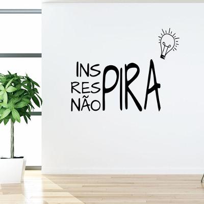 Adesivo Parede Frase Inspira Respira Não Pira Detalhe Lâmpada 70x54cm Preto Teu Adesivo