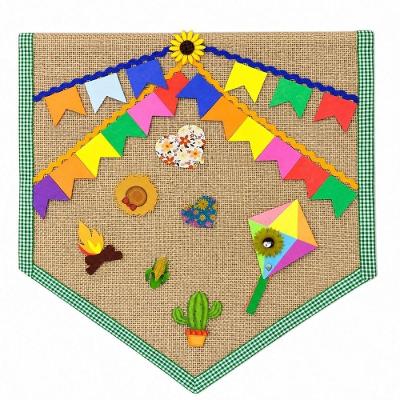 Bandeira Decorativa Festa Junina Juta 40x38cm com Adesivos Bege Extra Festas