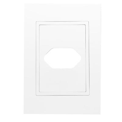 Placa 4x2 1 Tomada Horizontal com Suporte RVB-1300-67 Ravenna