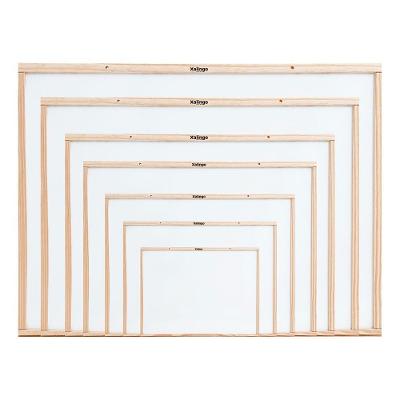 Quadro Branco Xalingo Brinquedos com Moldura Madeira 60x80cm