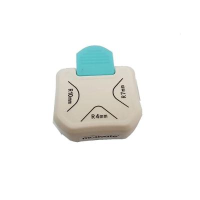 Furador Scrapbook e Emboss Multi Tags FSE15000-MT 6,3cm 5,1cm e 3,8cm Motivate