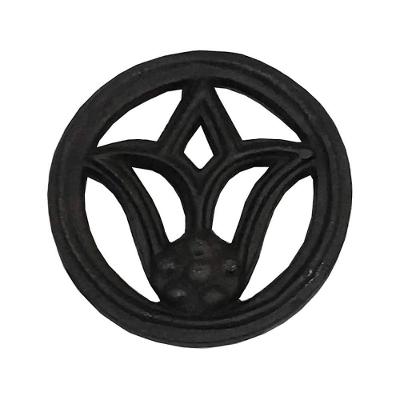 Rosácea Flor de Lírio para Portão 15cm Ferro Fundido Preta Fundição Unicláudio