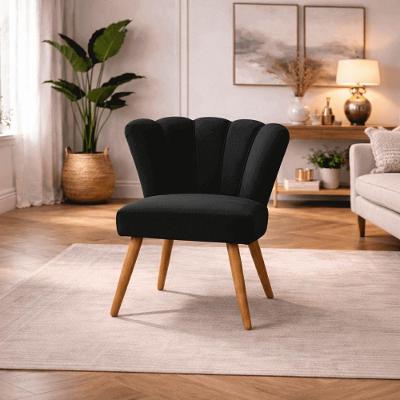 Poltrona Pétala Concha Suede Pés Palito Madeira Confortável Preto Tatite Decor