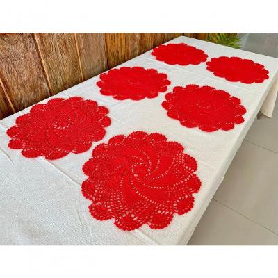 Sousplat Bandeja Redonda 33CM Crochê Polipropileno Design Flor Vermelho Artesanal