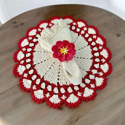 Sousplat Romântico Crochê Artesanal Algodão 38CM Cru e Vermelho