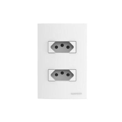 Conjunto de Tomadas 2P+T 20A 250V 4x2 Linha Brava Branco Soprano