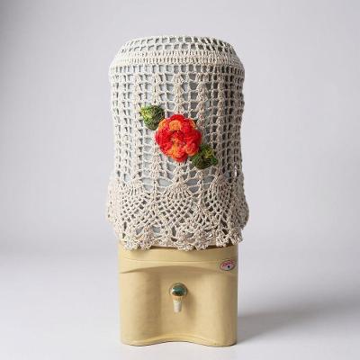 Capa para Galão de Água 20L Crochê Bordada 46x38cm Laranja Artesanal