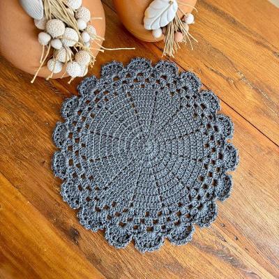 Sousplat Descanso de Prato Crochê Artesanal 38cm Algodão Feito à Mão Chumbo