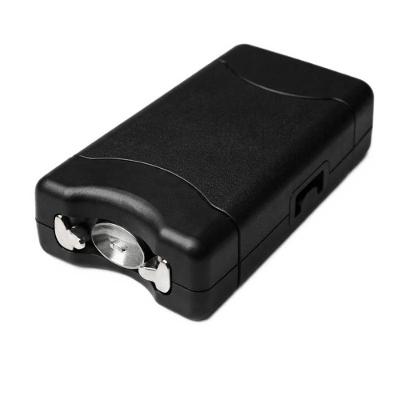 Lanterna Tática LED Portátil Recarregável com Defesa Pessoal
