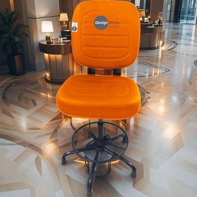 Cadeira Caixa Alta Linha Plus Size Secretária com Aro Giratória Até 250kg Couro Sintético Laranja