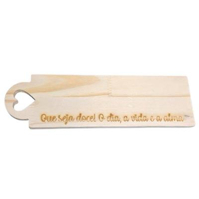 Tábua Decorativa Tábua Retangular com Coração Vazado – Que Seja Doce com Frase Gravada a Laser
