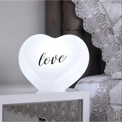 Luminária Coração Shine Love Tpc para Decorar Ambientes com Design Minimalista e Alimentação