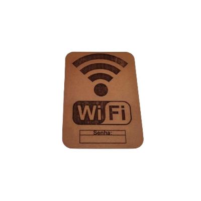 Placa Decorativa Placa Wi-fi M2 Natural [F031] em MDF com Acabamento Amadeirado Trovarelli Móveis