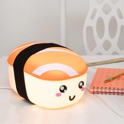 Luminária de Mesa 3D Sushi Kawaii TPC Bivolt 110-220V com Cabo 1,8M em Polietileno Decorativo