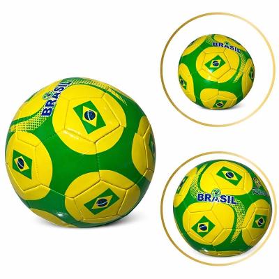 Bola de Futebol Brasil com Bandeira Verde e Amarela para Lazer e Treinos STM Móveis