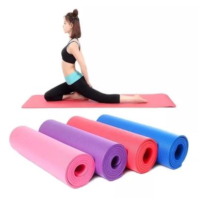 Tapete Esteira de Yoga Ginástica 1,73m X 61cm Antiderrapante em PVC Yeet