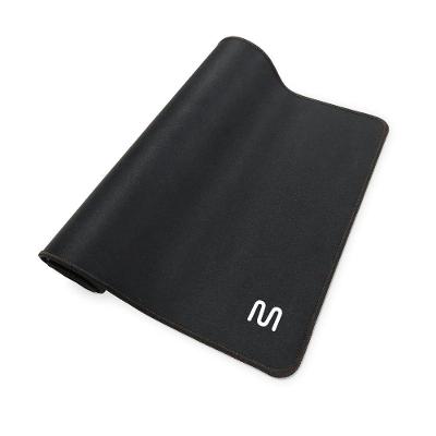 Mouse Pad AC430 Extra Grande 70X30 cm com Superfície Lisa e Bordas Costuradas Preto Multi