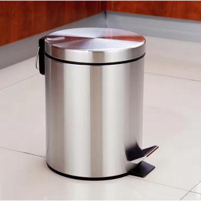 Lixeira Inox 5 Litros com Pedal e Balde Removível Acabamento Inox para Banheiro e Escritório OEM