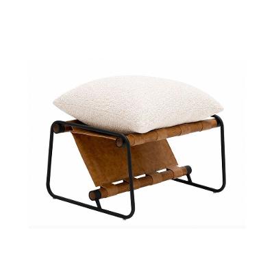 Puff Tereza Reto Madeira Eucalipto Bouclé Off White e Camel Sallar Home