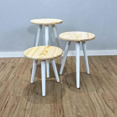 Mesa Lateral Trio de Mesas Redondas com Pé Palito MDF Madeira 30CM Natural e Branco Artfactory
