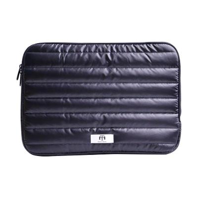 Capa para Notebook Moda Travel Protetora com Estrutura Puffer 36.5X26.5X2.5 cm Preto