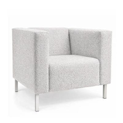 Poltrona Decorativa Perola Kubo com Revestimento Bouclé Confortável Cinza Casa Kubo