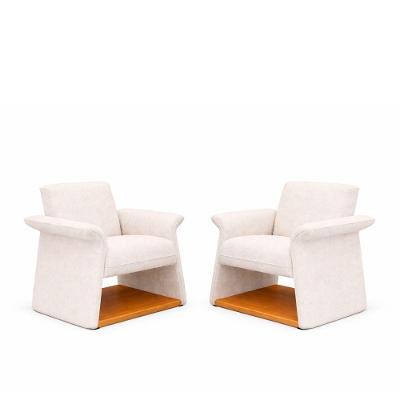 Kit 2 Poltronas Linea Decorativa Bouclé Confortável Off White e Caramelo Sallar Home