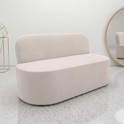 Poltrona Naeris W01 Namoradeira Suede com Design Orgânico Bege Lyam Decor