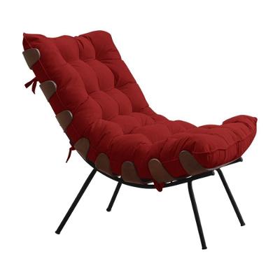Poltrona Decorativa Abel com Veludo e Pés Palito Confortável Preto e Vermelho Gran Belo