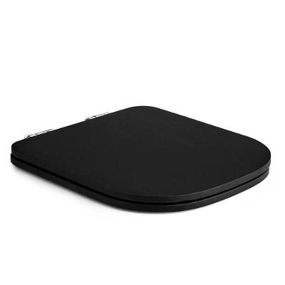 Assento Sanitário Poliester Soft Close Piano Alongado Resina Plástica Fechamento Suave Preto Fosco