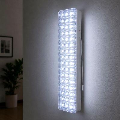 Luminária de Emergência Recarregável 60 Leds Plástico Iluminação Branco Frio para Áreas de Lazer