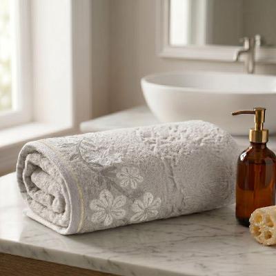 Toalha de Rosto Eva 50x80CM 94% Algodão 440g-m2 Macia Branco Döhler 50CM