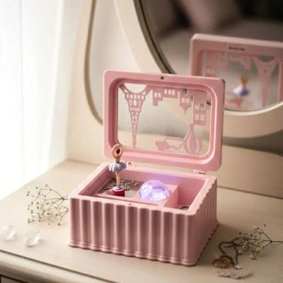 Porta-joias Caixa de Música Bailarina Led Rosa com Espelho Dantas 12.5CM 15 Joias