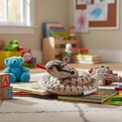 Cobra de Pelúcia Filhote com Estimula Imaginação em Marrom Fizzytoys 50CM