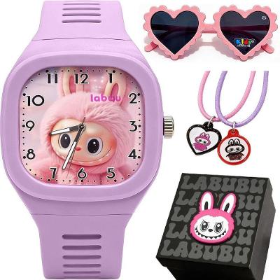 Kit Infantil Labubu Premium Relógio Analógico + Colar Duplo Orizom Rosa
