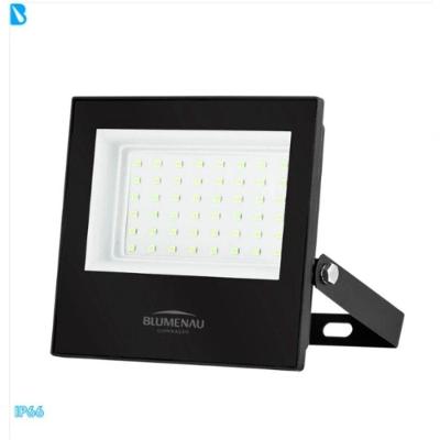 Refletor LED Play 50W com IP66 e Ângulo 110º Verde Blumenau Iluminação