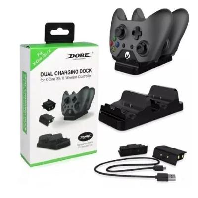 Base Dock Carregador Dobe TYX-532 para Xbox One S X com 2 Baterias Recarregáveis Preto