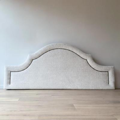 Cabeceira Casal Provençal Luxo 140x60cm Fixação na Parede MDF Estofada em Bouclê Off White Flamingo