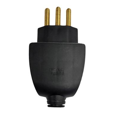 Plugue Macho Pial Conecta 2P+T Bivolt Profissional Reforcado com Prensa Cabo Preto Pial