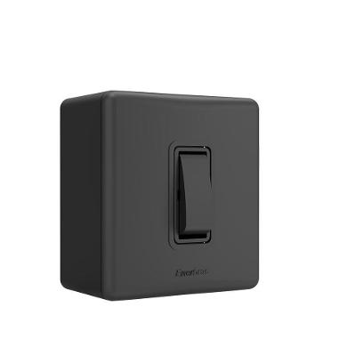 Conjunto 1 Interruptor Simples Linha e Design Discreto Preto Enerbras 306-ES-CPP Bivolt
