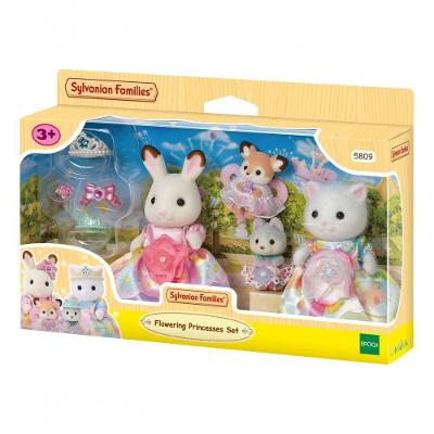 Brinquedo Conjunto Princesas Floridas com 4 Personagens e Acessórios Rosa e Azul Sylvanian Families