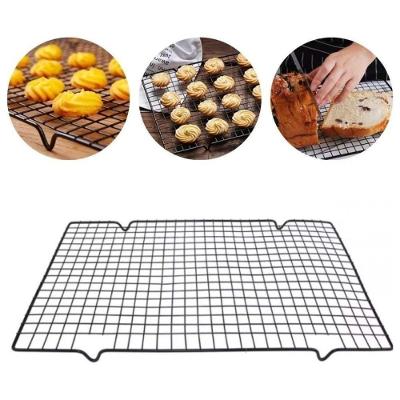 Grade de Resfriamento 41CM em Metal Antiaderente para Bolos e Biscoitos Preto Betty Crocker