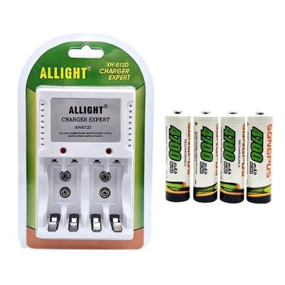 Carregador de Bateria AA AAA 9V ALLIGHT Charger Expert A-612 Bivolt com 4 Pilhas AA Preto