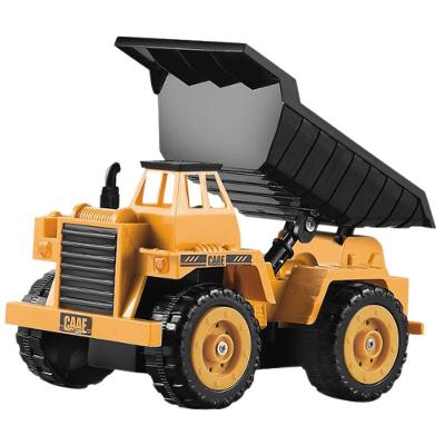 Carro de Controle Remoto DMT6877 com Manobras e Caçamba Amarelo DM Toys